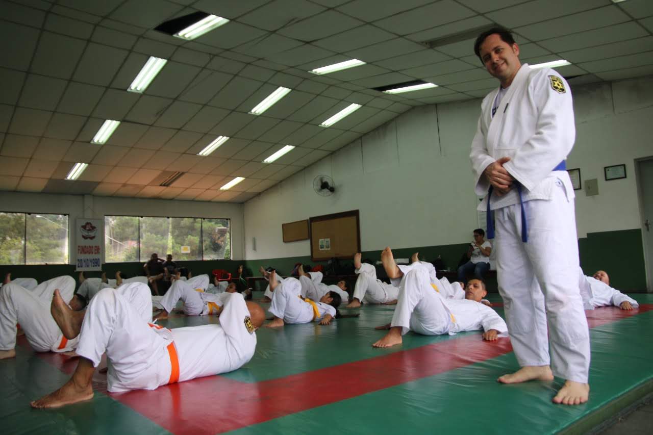 Aulas de Krav-Magá